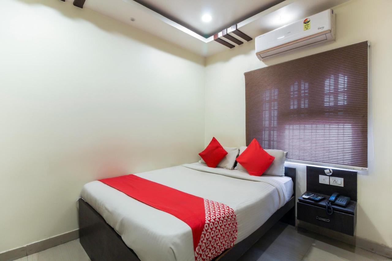 Hotel O Sri Harsha Residency Near Jntu Metro Хайдарабад Экстерьер фото