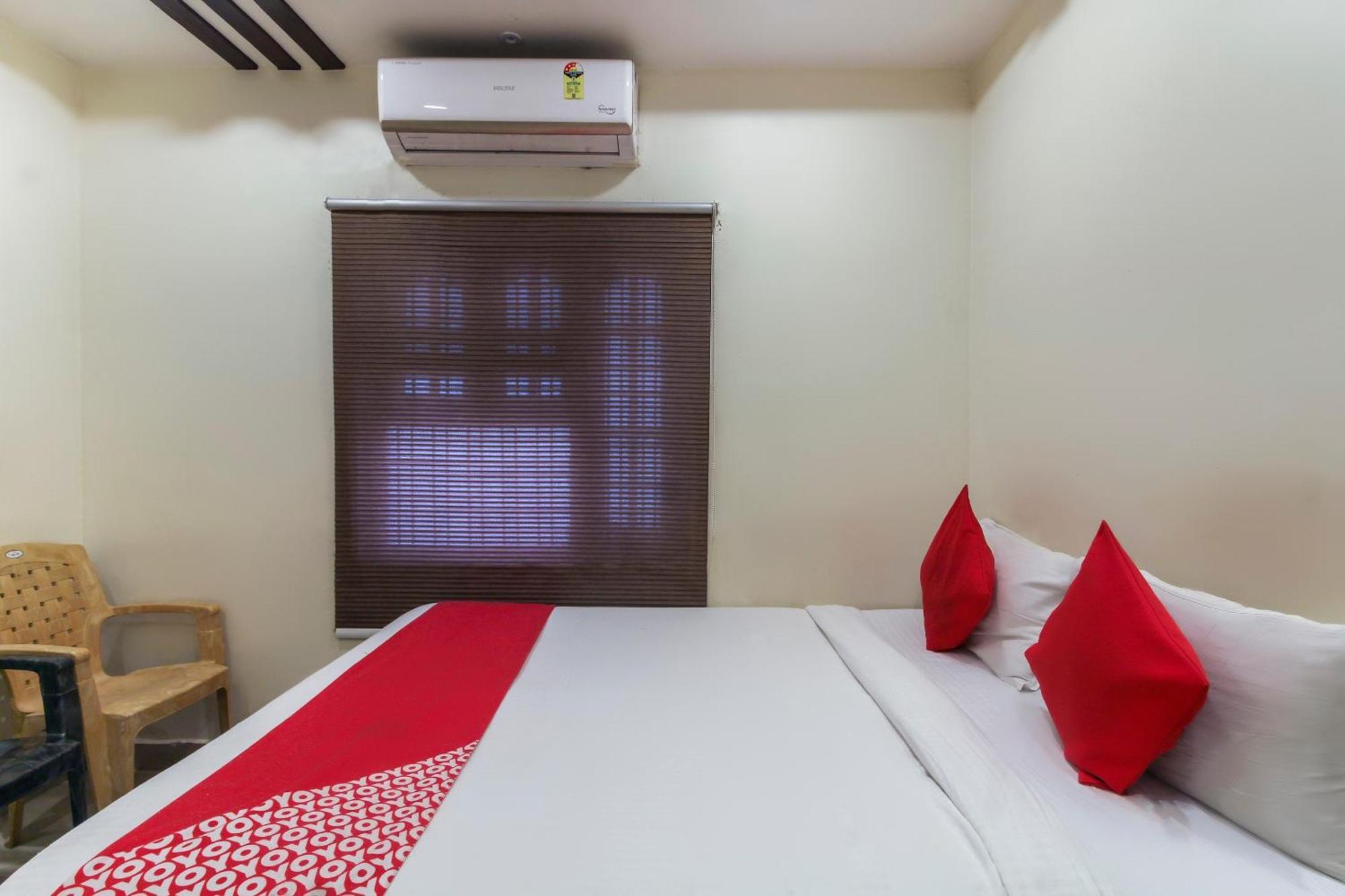 Hotel O Sri Harsha Residency Near Jntu Metro Хайдарабад Экстерьер фото