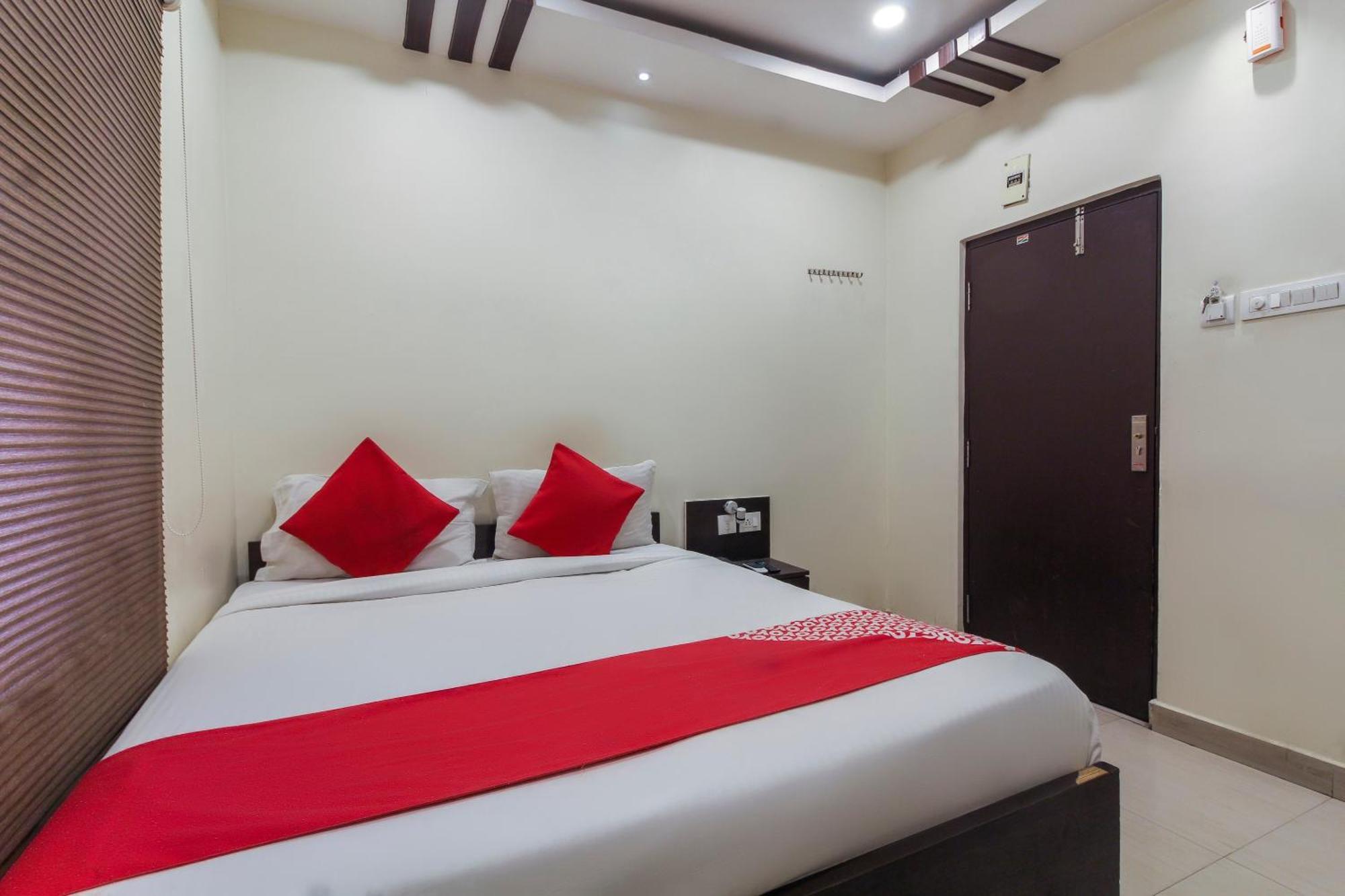 Hotel O Sri Harsha Residency Near Jntu Metro Хайдарабад Экстерьер фото
