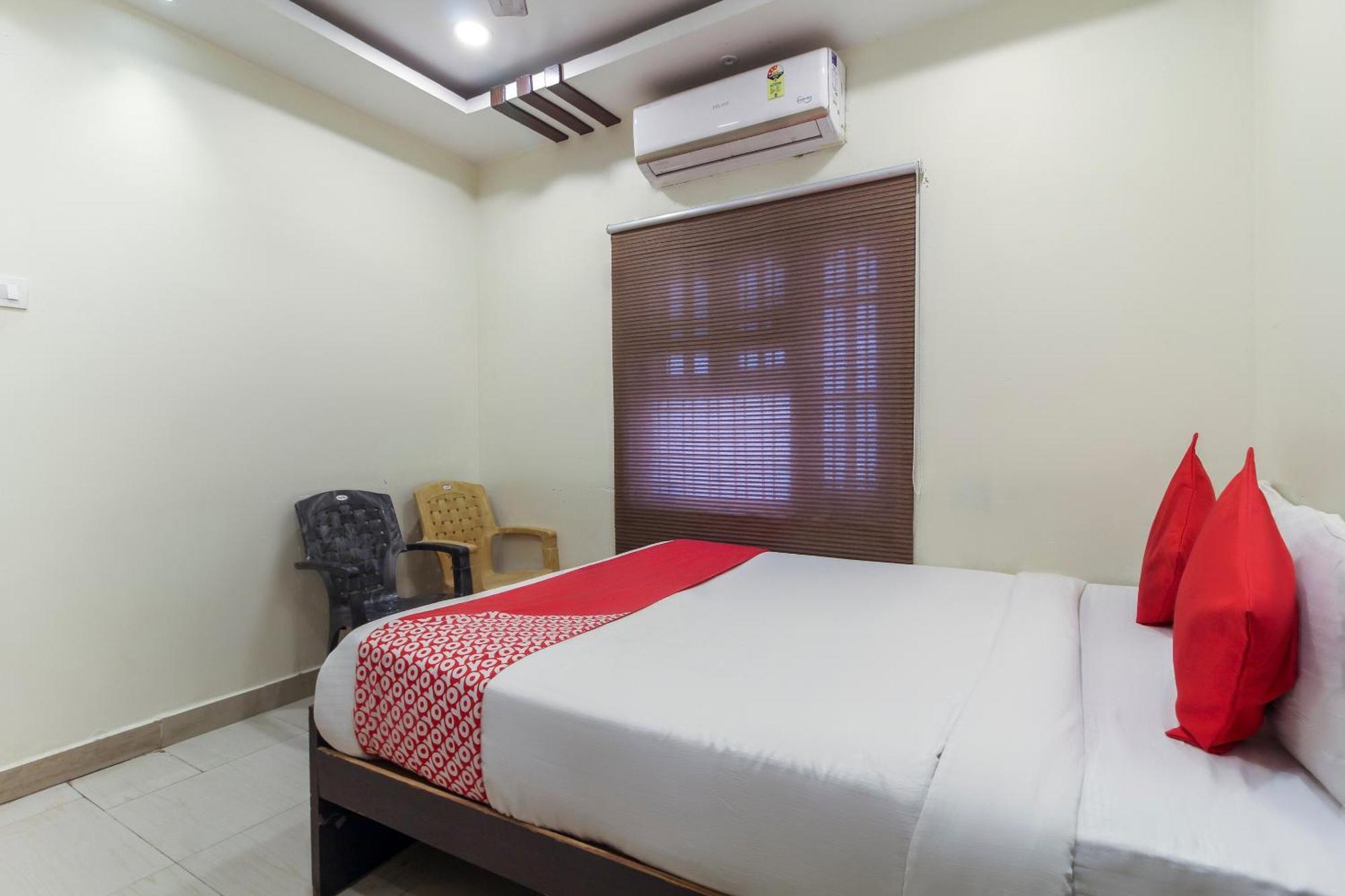 Hotel O Sri Harsha Residency Near Jntu Metro Хайдарабад Экстерьер фото