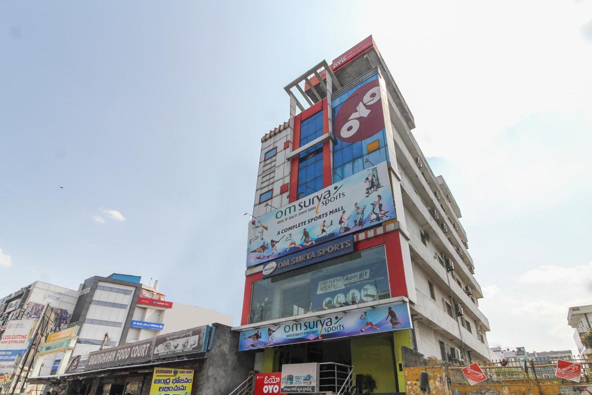 Hotel O Sri Harsha Residency Near Jntu Metro Хайдарабад Экстерьер фото